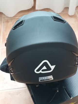 Casco acerbis