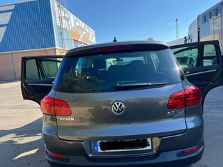 Volkswagen Tiguan 2011