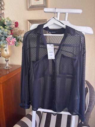 Camisa semitransparente negra Zara 