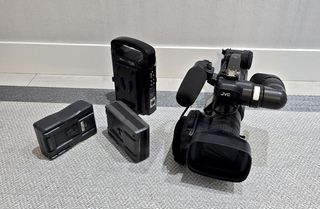 JVC GY HM 850E CAMARA DE VIDEO PROFESIONAL