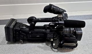 JVC GY HM 850E CAMARA DE VIDEO PROFESIONAL