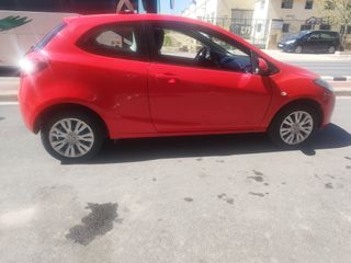 MAZDA 2 2009