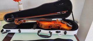 Violín 4/4 Patrón Stradivarius.