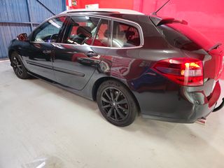 RENAULT Laguna Gran Tour Bose Edition n