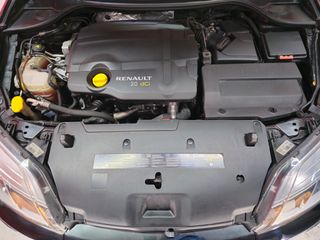 RENAULT Laguna Gran Tour Bose Edition n