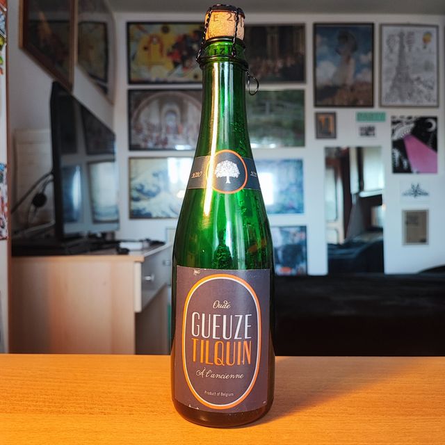 Bottiglia vuota Birra