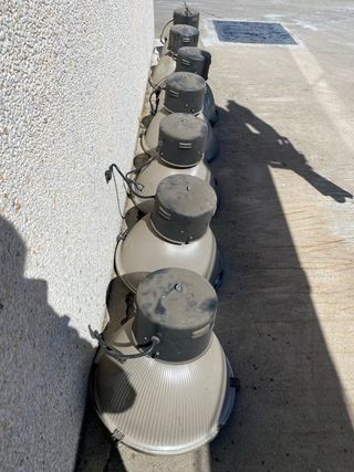 Focos industriales con bombilla