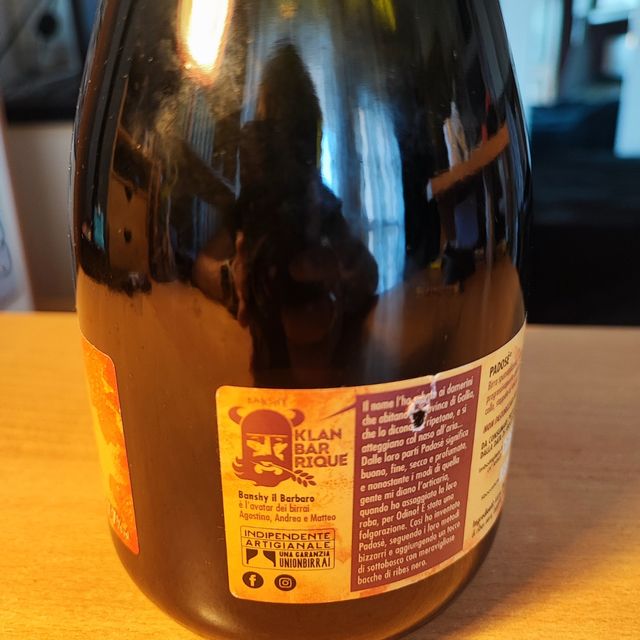 Bottiglia vuota Birra