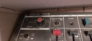 Mesa de mezclas Acoustic control