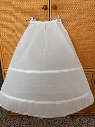 Vestido de comunión blanco de niña.