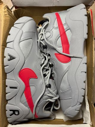 Nike air barrage low