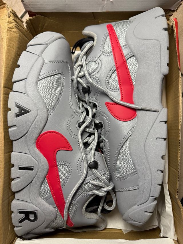 Nike air barrage low