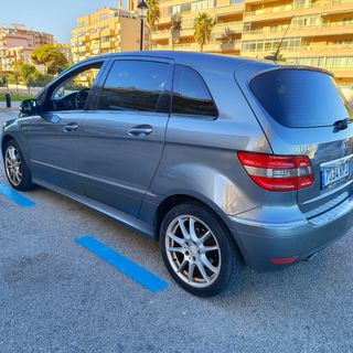 Alquiler Mercedes B