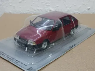 Coche 1:43 iz 2126 impresionante