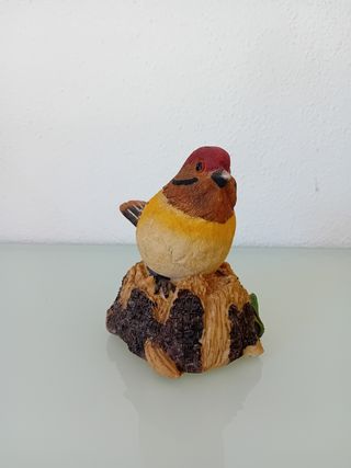 Pássaro de enfeite a pilhas