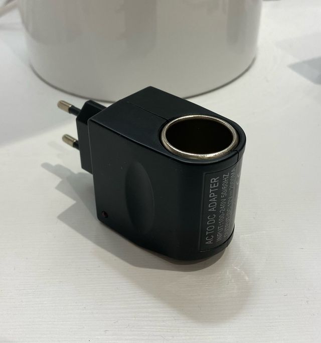 Adaptador enchufe coche