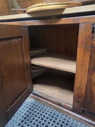 Bufete aparador de madera antiguo