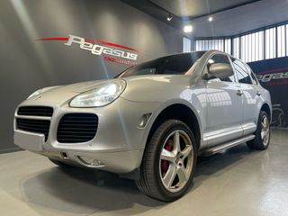 Porsche Cayenne 4.5 V8 TURBO 450CV