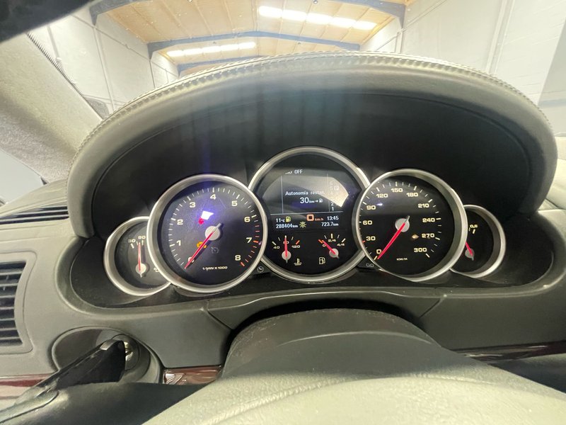 Porsche Cayenne 4.5 Turbo 2004, foto 32