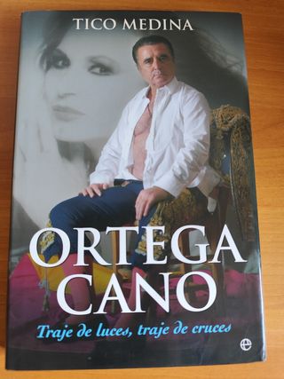 Ortega Cano : traje de luces, traje de cruces