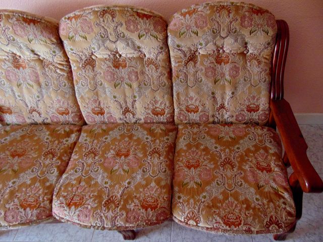 TRESILLO VINTAGE DE LOS AÑOS 70-80.