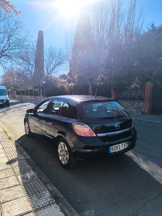 Opel Astra 2007