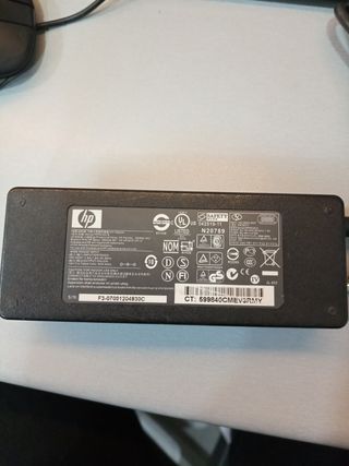 Se vender cargador hp usado original