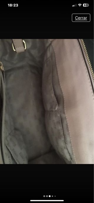 Bolso color rosa claro