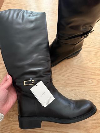 Botas altas de piel Mango