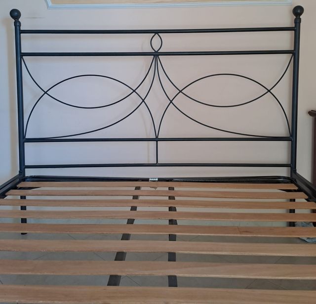 Testiera e pediera in ferro battuto grigio vintage