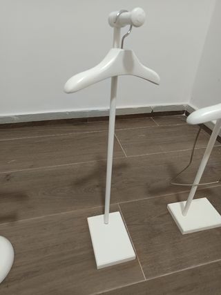Se vende muñecos expositores