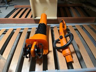 Ara terra magnus elettrico