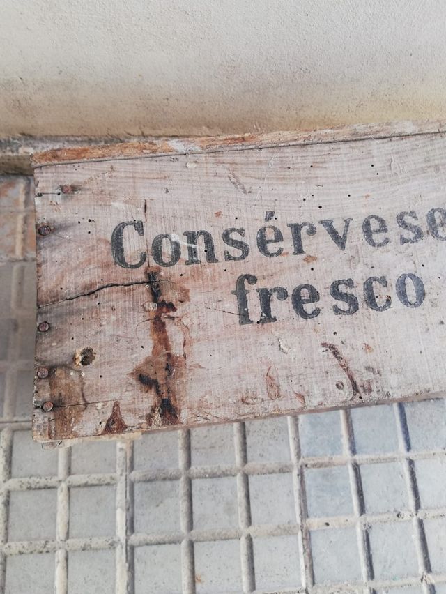 Vendo Caja de madera antigua