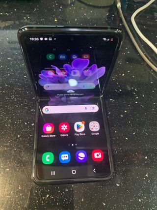 Galaxy Z FLIP 256GB 8GB RAM - Como nuevo