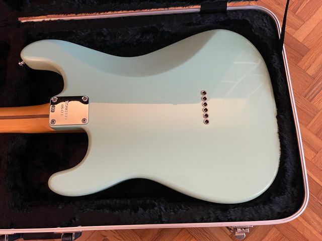 Guitarra Tom DeLonge Signature Stratocaster 2002