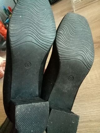 Zapatos de mujer. Tacón. Talla 37