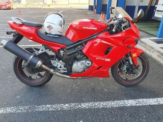 Hyosung GTR 650 a carburación