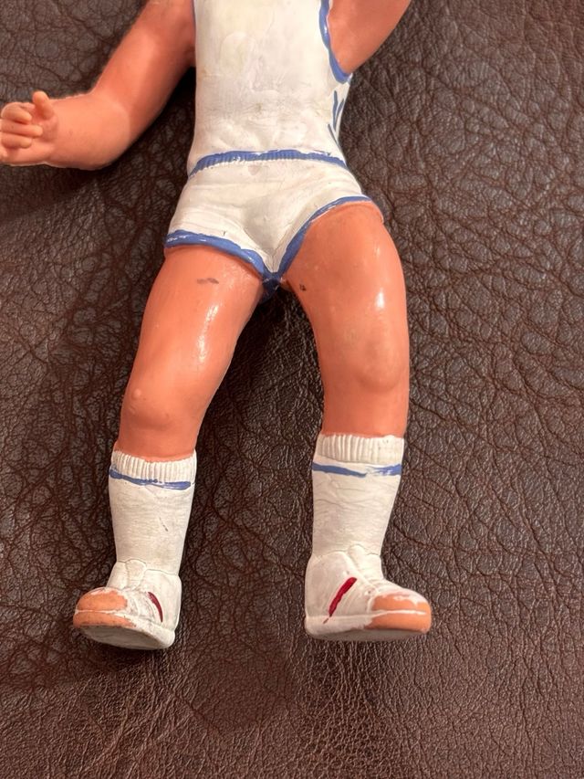 Dos figuras de PVC baloncesto años 80