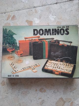 Jeu de 28 dominos