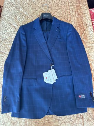 Traje Pedro del hierro nuevo sin  estrenar