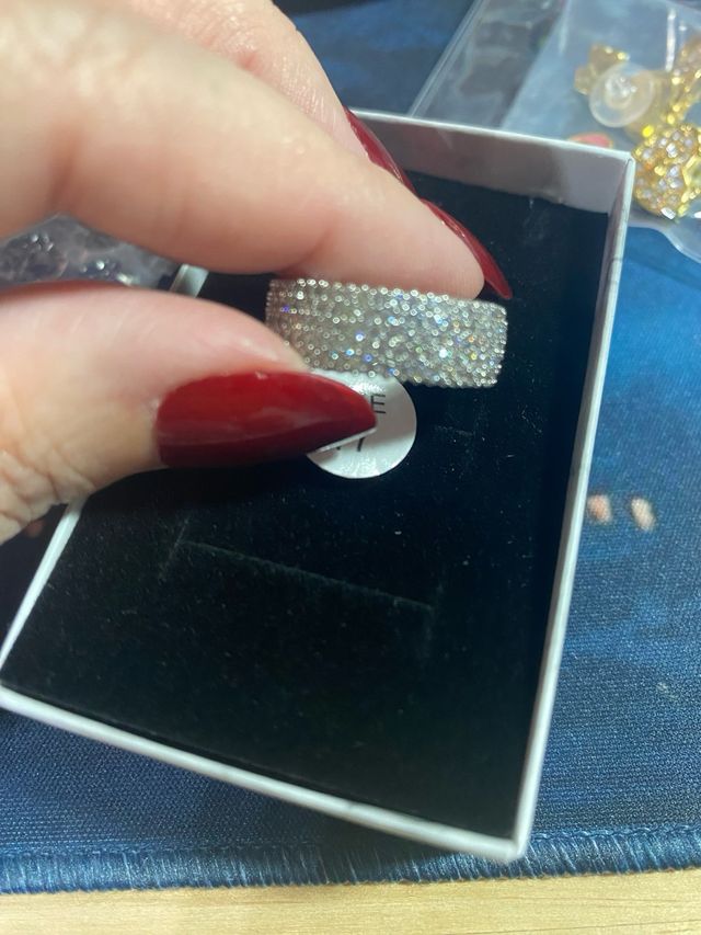 Anillo acero con circonita