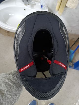 Casco scorpion R1