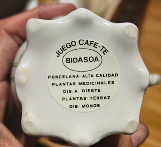 JUEGO ANTIGUO DE PORCELANA BIDASOA DE CAFE
