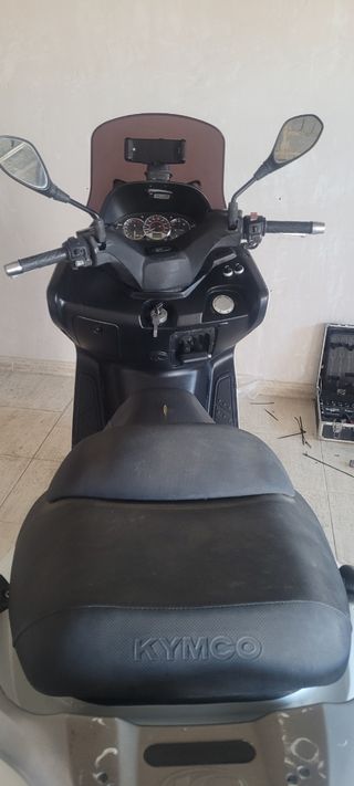 Kymco 500   revision  recién pasada