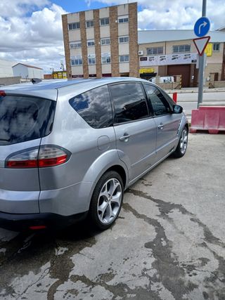 Ford S-MAX 2010