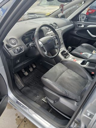 Ford S-MAX 2010