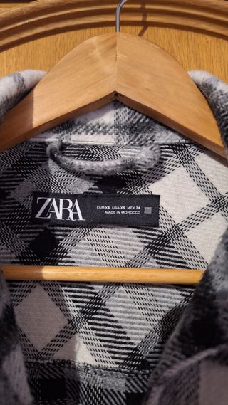 Sobrecamisa cuadros Zara