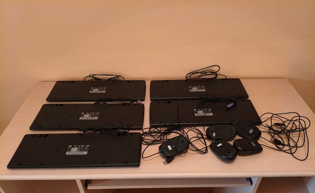 Confezione da 5 tastiere HP KB-0316 e 5 mouse HP HQ-TRE