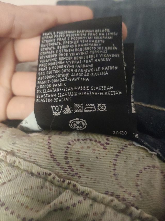 Vaqueros gris oscuro