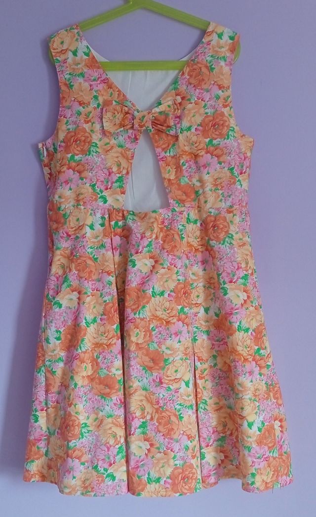 Vestido Tizzas espalda semi descubierta